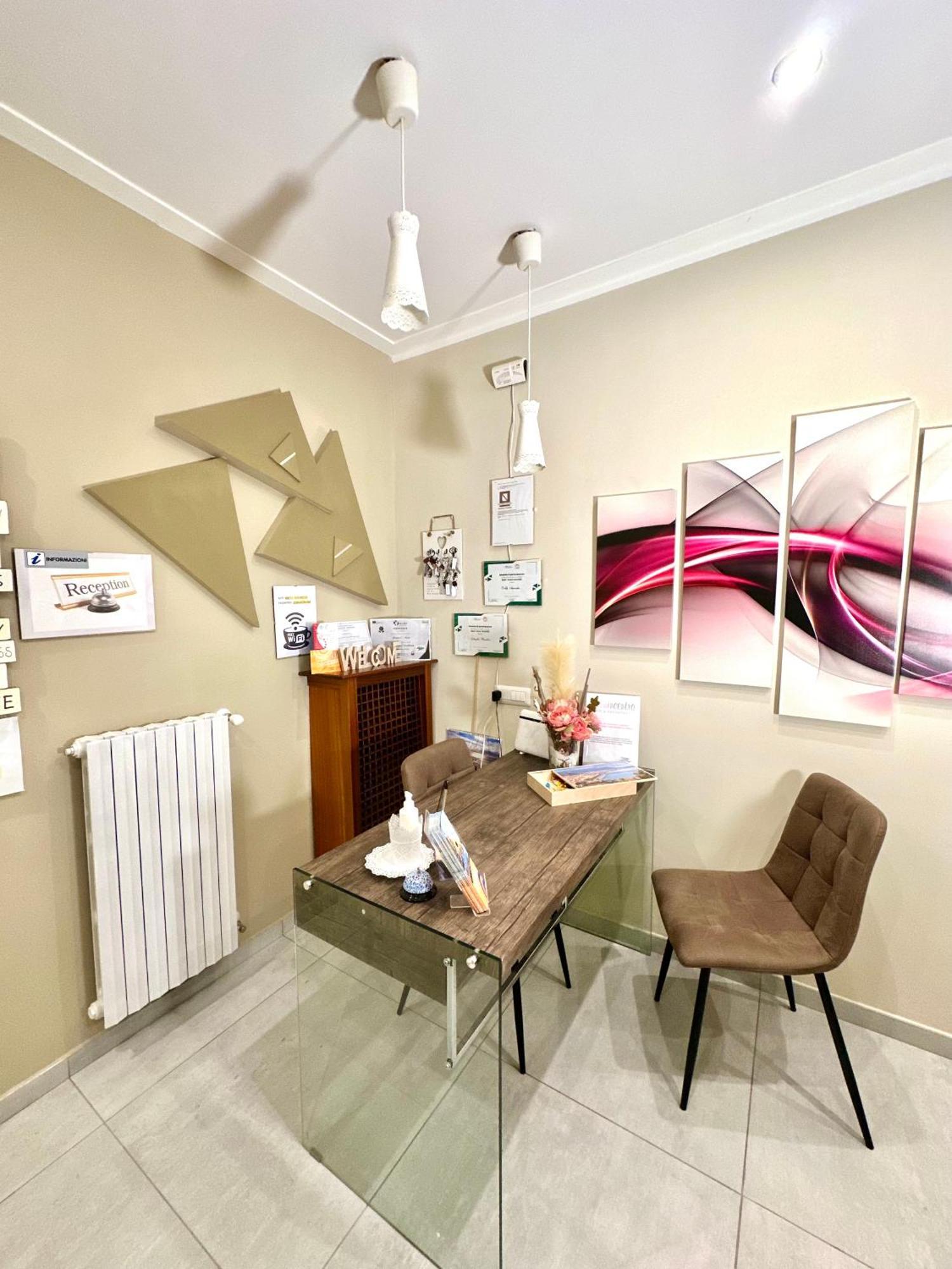 Bed and Breakfast Tuttoincentro Salerno Exteriér fotografie