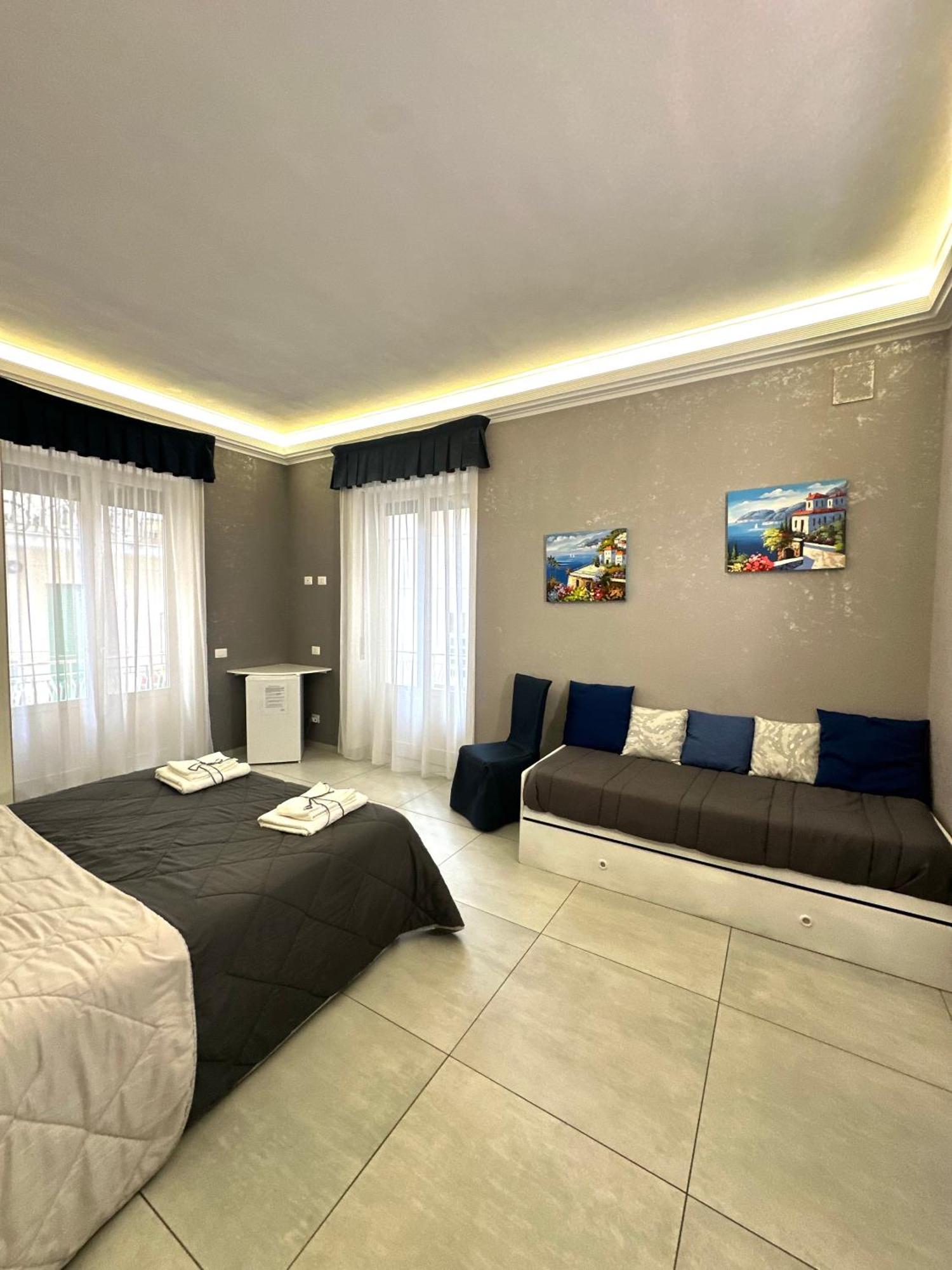 Bed and Breakfast Tuttoincentro Salerno Exteriér fotografie